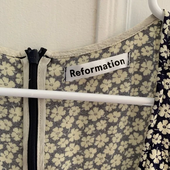 Reformation top - Picture 2 of 4
